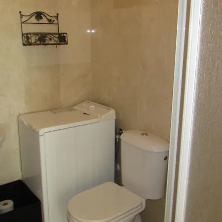 Home4holidays Apartman *