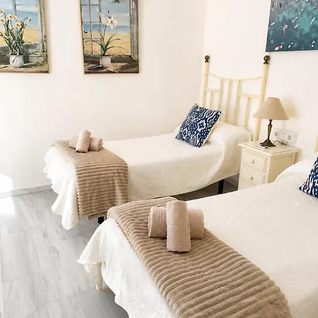 Home4holidays נרחה