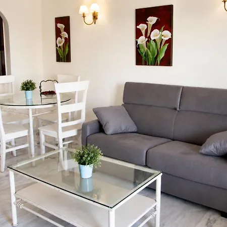 Home4holidays Apartman Nerja